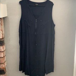 Dark blue dress with drawstring